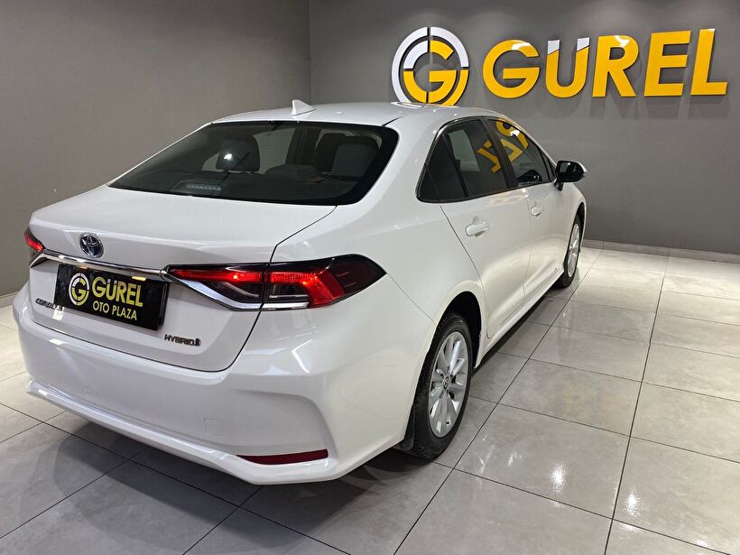 2022 Hybrid Otomatik Toyota Corolla Beyaz Gürel Tasarım Aksesuar Otomotiv San. Tic. Ltd. Şti.