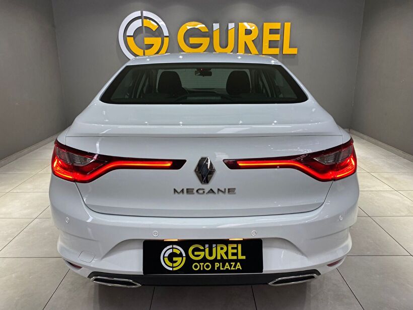 2022 Benzin Otomatik Renault Megane Beyaz Gürel Tasarım Aksesuar Otomotiv San. Tic. Ltd. Şti.