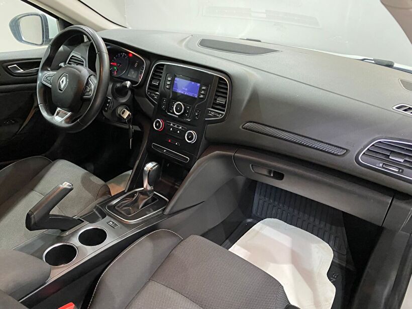 2022 Benzin Otomatik Renault Megane Beyaz Gürel Tasarım Aksesuar Otomotiv San. Tic. Ltd. Şti.