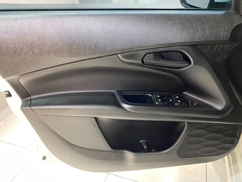 2023 Dizel Manuel Fiat Egea Beyaz Gürel Tasarım Aksesuar Otomotiv San. Tic. Ltd. Şti.