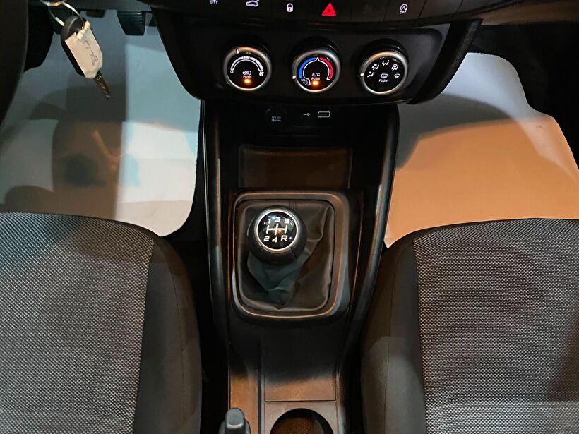 2023 Dizel Manuel Fiat Egea Beyaz Gürel Tasarım Aksesuar Otomotiv San. Tic. Ltd. Şti.