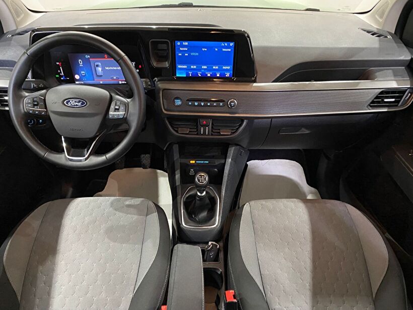 2025 Dizel Manuel Ford Tourneo Courier Yeşil Gürel Tasarım Aksesuar Otomotiv San. Tic. Ltd. Şti.