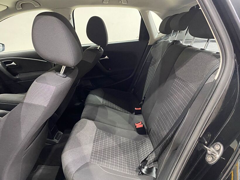 2016 Benzin Otomatik Volkswagen Polo Siyah Gürel Tasarım Aksesuar Otomotiv San. Tic. Ltd. Şti.