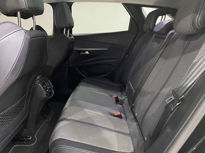 2022 Dizel Otomatik Peugeot 3008 Siyah Gürel Tasarım Aksesuar Otomotiv San. Tic. Ltd. Şti.