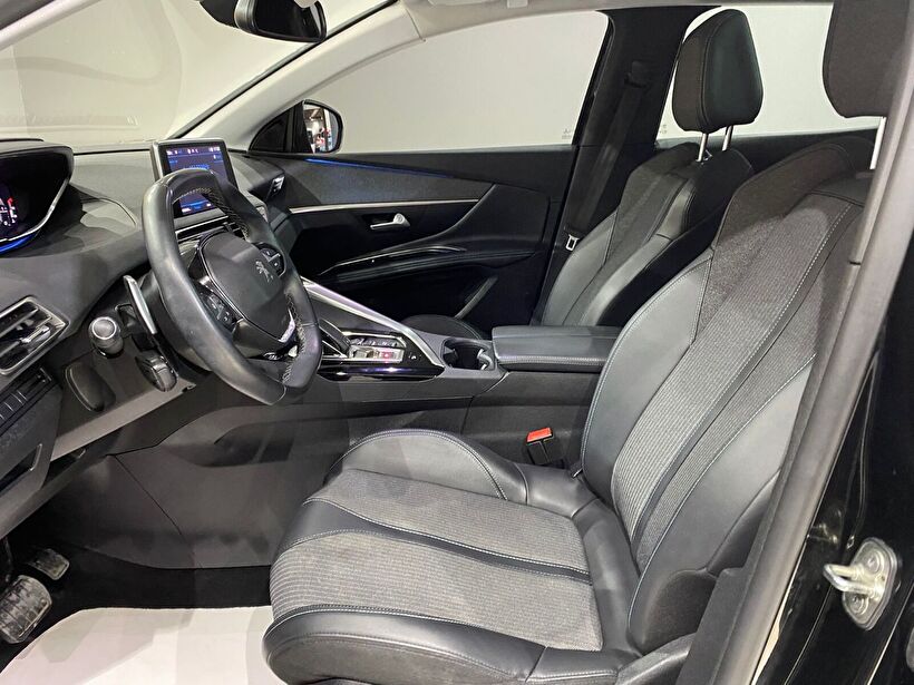 2022 Dizel Otomatik Peugeot 3008 Siyah Gürel Tasarım Aksesuar Otomotiv San. Tic. Ltd. Şti.