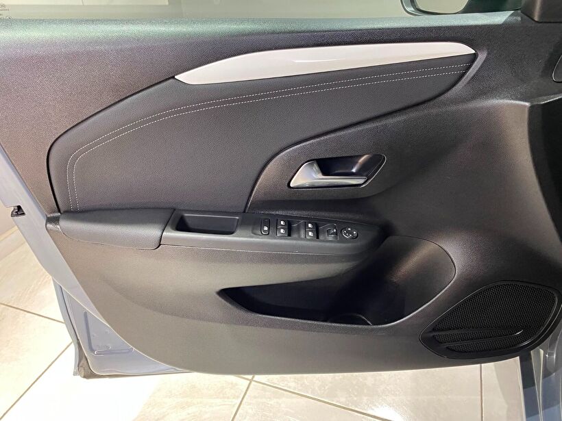 2025 Hybrid Otomatik Opel Corsa Gri Gürel Tasarım Aksesuar Otomotiv San. Tic. Ltd. Şti.