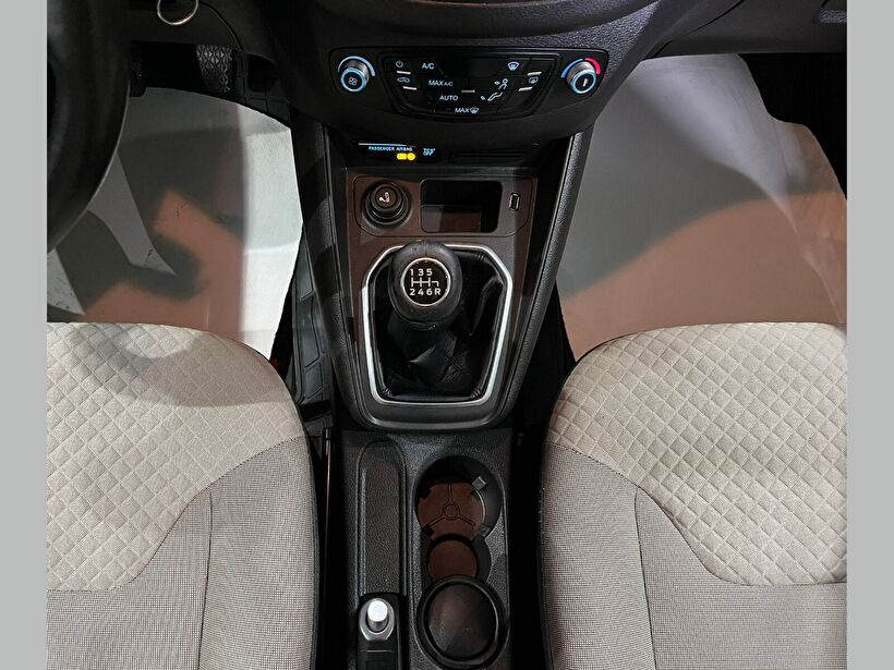 2021 Dizel Manuel Ford Tourneo Courier Journey Beyaz Gürel Tasarım Aksesuar Otomotiv San. Tic. Ltd. Şti.