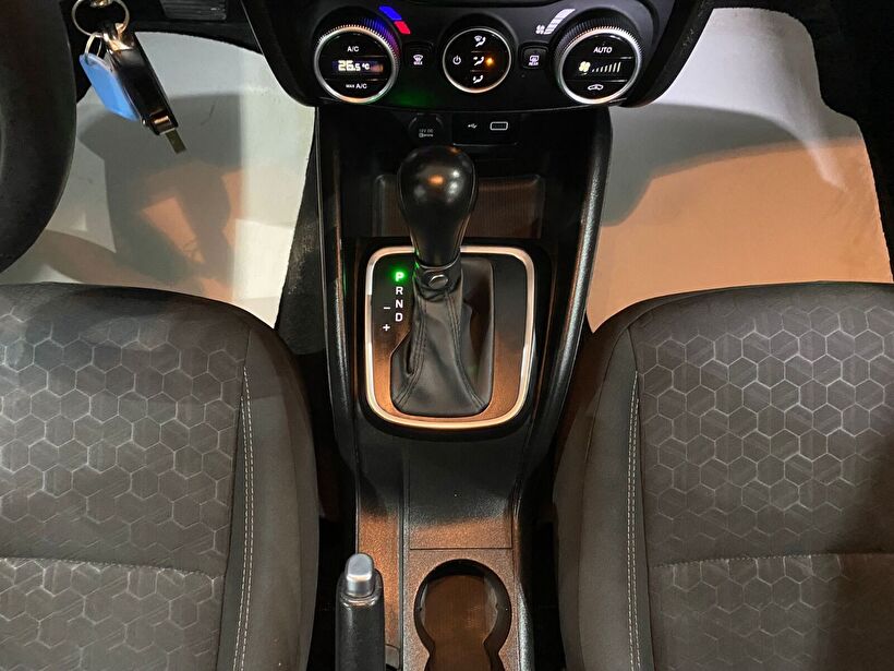 2023 Dizel Otomatik Fiat Egea Cross Mavi Gürel Tasarım Aksesuar Otomotiv San. Tic. Ltd. Şti.