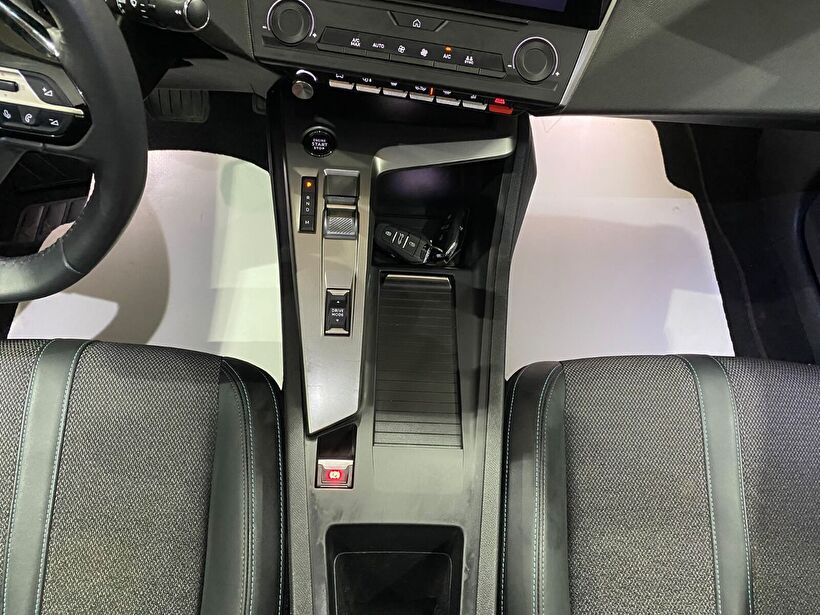 2024 Benzin Otomatik Peugeot 408 Kırmızı Gürel Tasarım Aksesuar Otomotiv San. Tic. Ltd. Şti.