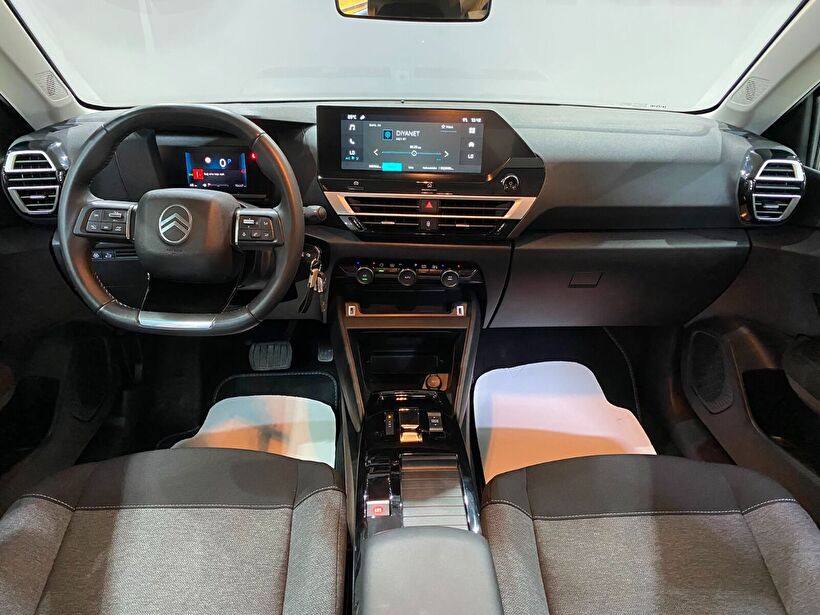 2025 Benzin Otomatik Citroen C4 X Gri Gürel Tasarım Aksesuar Otomotiv San. Tic. Ltd. Şti.