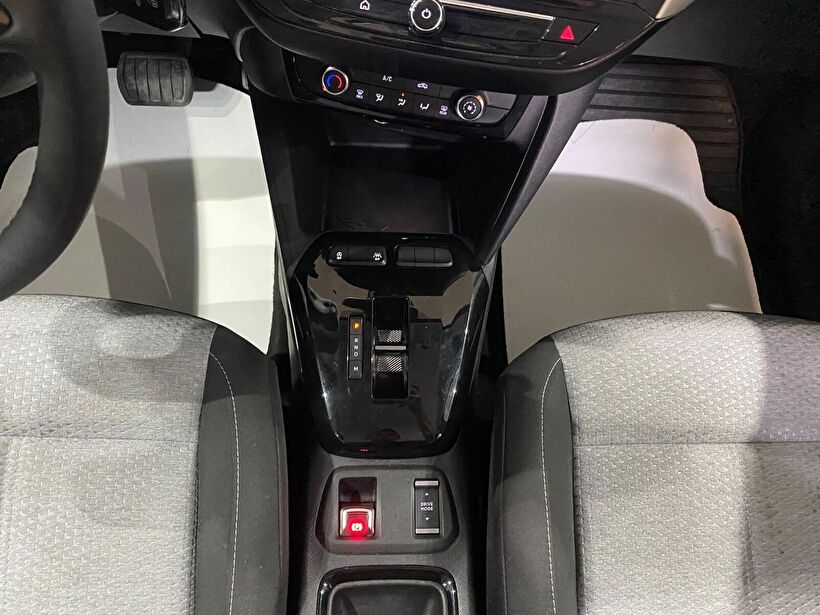 2025 Benzin Otomatik Opel Corsa Kırmızı Gürel Tasarım Aksesuar Otomotiv San. Tic. Ltd. Şti.