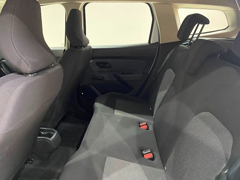 2023 Benzin Otomatik Dacia Duster Beyaz Gürel Tasarım Aksesuar Otomotiv San. Tic. Ltd. Şti.