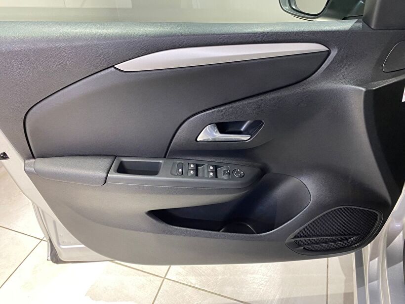 2025 Benzin Otomatik Opel Corsa Gümüş Gri Gürel Tasarım Aksesuar Otomotiv San. Tic. Ltd. Şti.