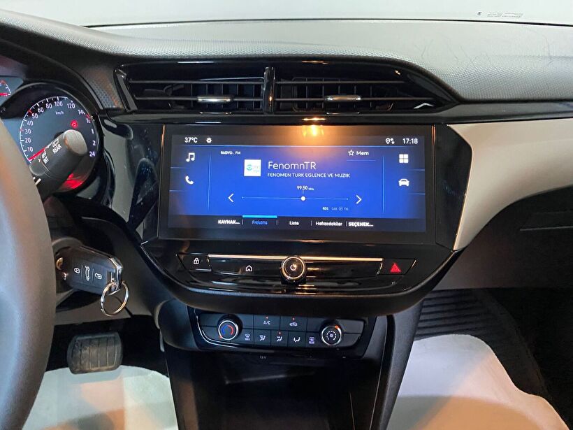 2025 Benzin Otomatik Opel Corsa Gümüş Gri Gürel Tasarım Aksesuar Otomotiv San. Tic. Ltd. Şti.