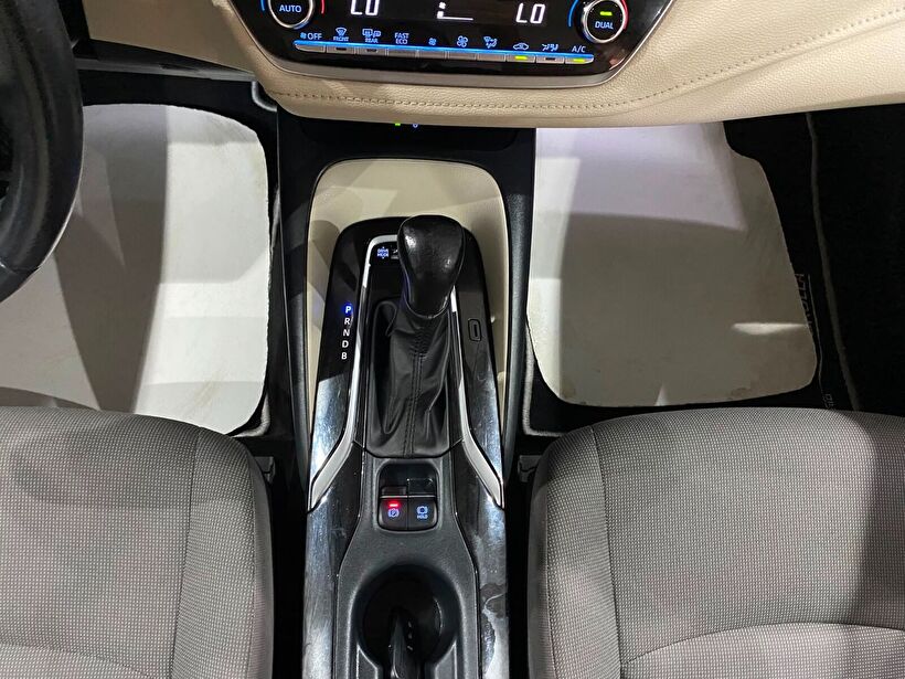 2022 Hybrid Otomatik Toyota Corolla Gri Gürel Tasarım Aksesuar Otomotiv San. Tic. Ltd. Şti.