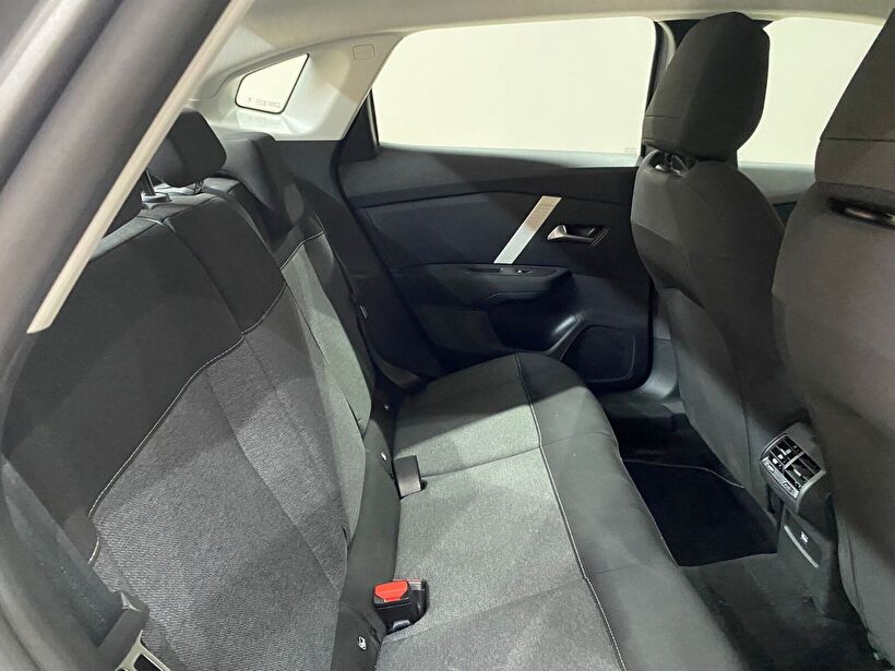 2025 Benzin Otomatik Citroen C4 X Gri Gürel Tasarım Aksesuar Otomotiv San. Tic. Ltd. Şti.