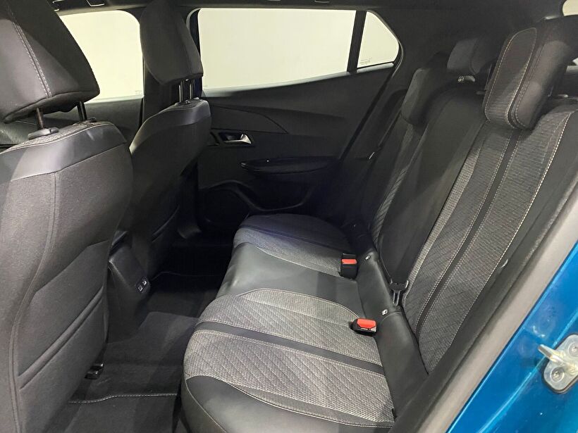 2025 Benzin Otomatik Peugeot 2008 Mavi Gürel Tasarım Aksesuar Otomotiv San. Tic. Ltd. Şti.