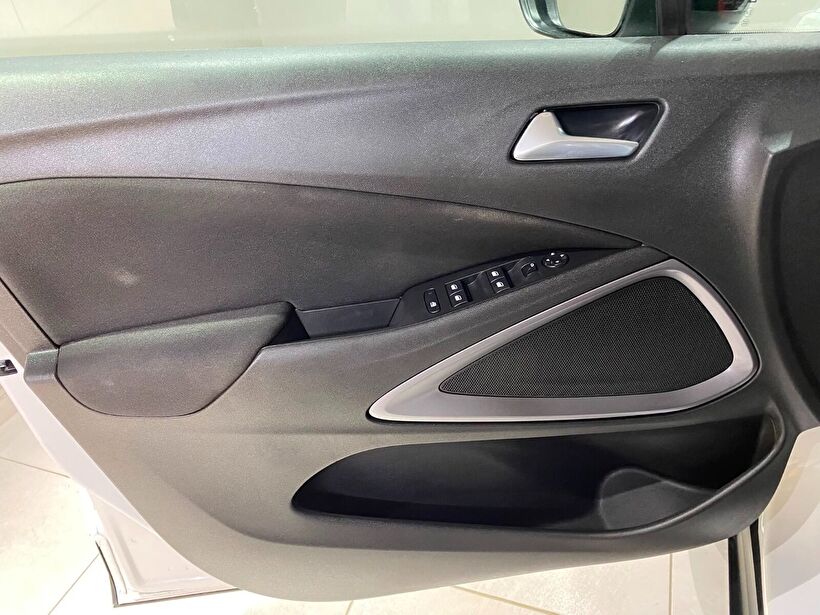 2024 Benzin Otomatik Opel Crossland Beyaz Gürel Tasarım Aksesuar Otomotiv San. Tic. Ltd. Şti.