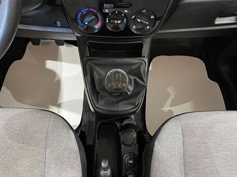2023 Dizel Manuel Fiat Fiorino Combi Beyaz Gürel Tasarım Aksesuar Otomotiv San. Tic. Ltd. Şti.