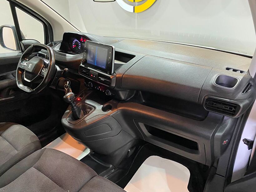 2024 Dizel Manuel PEUGEOT PARTNER Beyaz Gürel Tasarım Aksesuar Otomotiv San. Tic. Ltd. Şti.