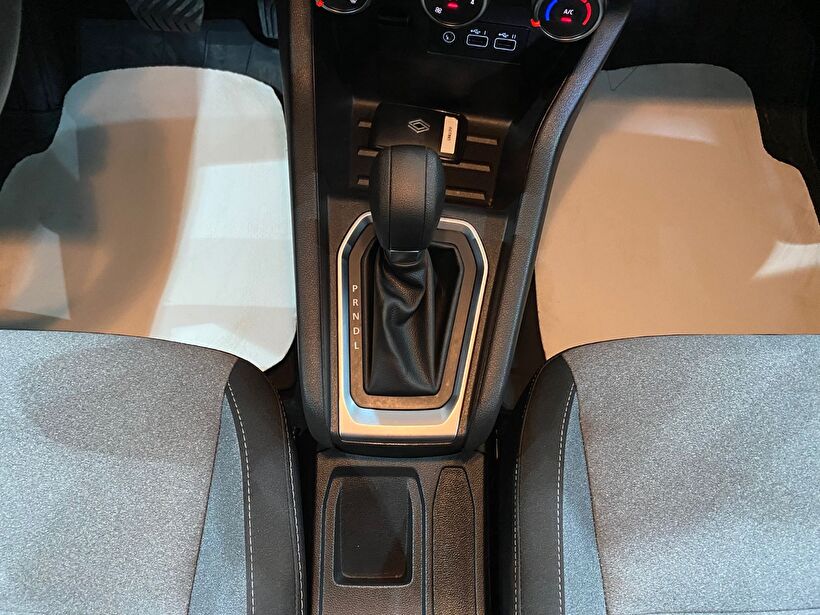 2024 Benzin Otomatik Renault Clio Mavi Gürel Tasarım Aksesuar Otomotiv San. Tic. Ltd. Şti.