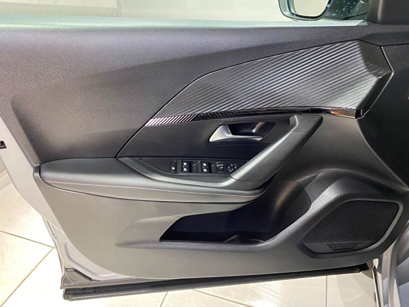2025 Benzin Otomatik Peugeot 2008 Gri Gürel Tasarım Aksesuar Otomotiv San. Tic. Ltd. Şti.