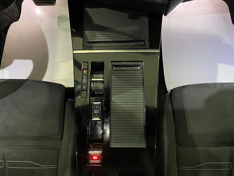 2024 Elektrik Otomatik Opel Astra-e Beyaz Gürel Tasarım Aksesuar Otomotiv San. Tic. Ltd. Şti.