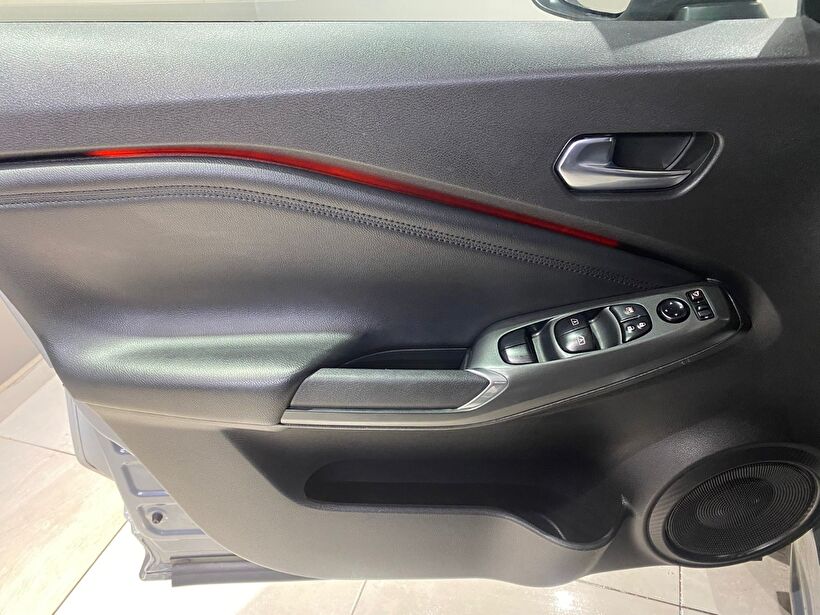 2024 Benzin Otomatik Nissan Juke Gri Gürel Tasarım Aksesuar Otomotiv San. Tic. Ltd. Şti.