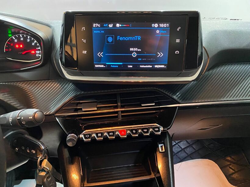 2022 Benzin Manuel Peugeot 208 Kırmızı Gürel Tasarım Aksesuar Otomotiv San. Tic. Ltd. Şti.