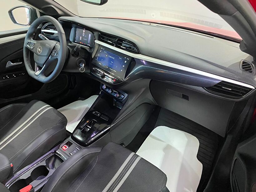 2025 Benzin Otomatik Opel Corsa Kırmızı Gürel Tasarım Aksesuar Otomotiv San. Tic. Ltd. Şti.