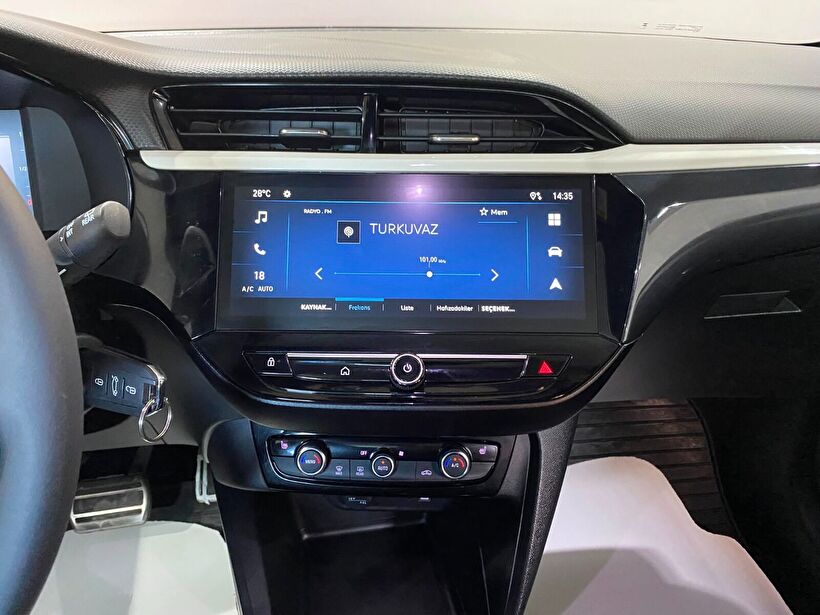 2025 Benzin Otomatik Opel Corsa Kırmızı Gürel Tasarım Aksesuar Otomotiv San. Tic. Ltd. Şti.