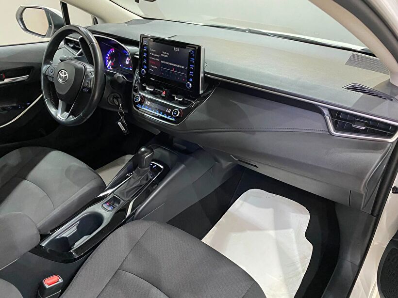 2022 Benzin Otomatik Toyota Corolla Beyaz Gürel Tasarım Aksesuar Otomotiv San. Tic. Ltd. Şti.