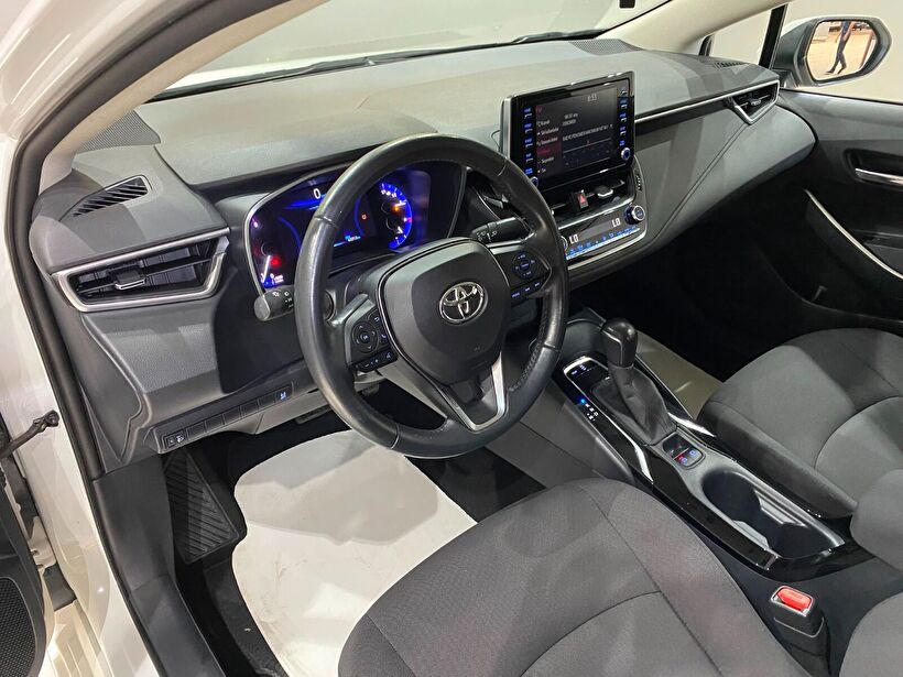 2022 Benzin Otomatik Toyota Corolla Beyaz Gürel Tasarım Aksesuar Otomotiv San. Tic. Ltd. Şti.