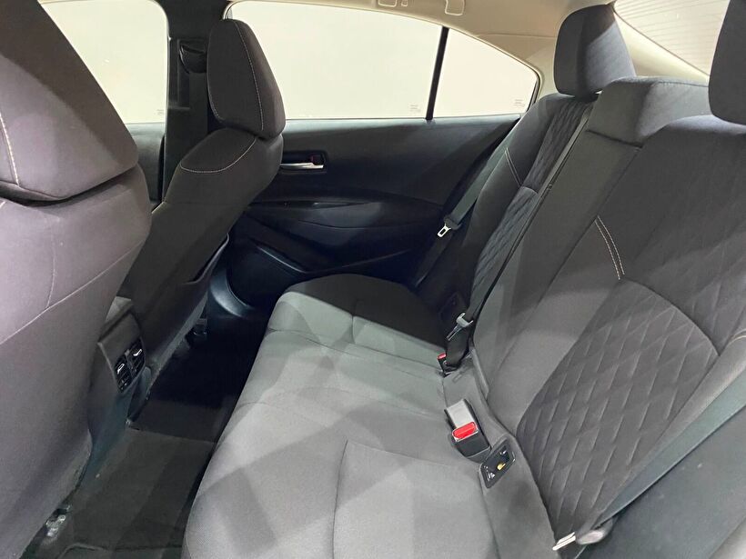 2022 Benzin Otomatik Toyota Corolla Beyaz Gürel Tasarım Aksesuar Otomotiv San. Tic. Ltd. Şti.