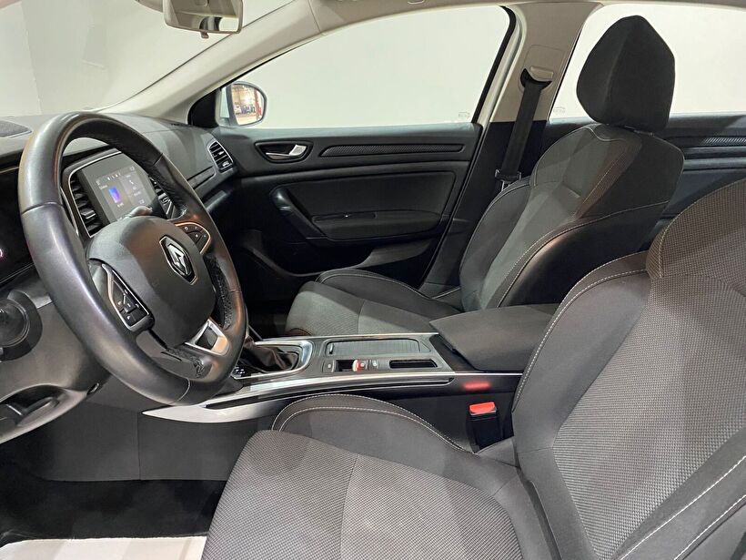 2023 Benzin Otomatik Renault Megane Beyaz Gürel Tasarım Aksesuar Otomotiv San. Tic. Ltd. Şti.