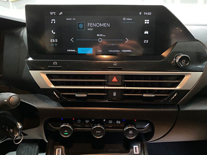 2023 Benzin Otomatik Citroen C4 X Gri Gürel Tasarım Aksesuar Otomotiv San. Tic. Ltd. Şti.