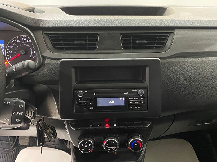 2023 Dizel Manuel Renault Express Van Beyaz Gürel Tasarım Aksesuar Otomotiv San. Tic. Ltd. Şti.