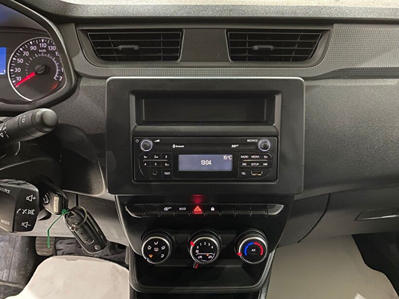 2023 Dizel Manuel Renault Express Van Beyaz Gürel Tasarım Aksesuar Otomotiv San. Tic. Ltd. Şti.