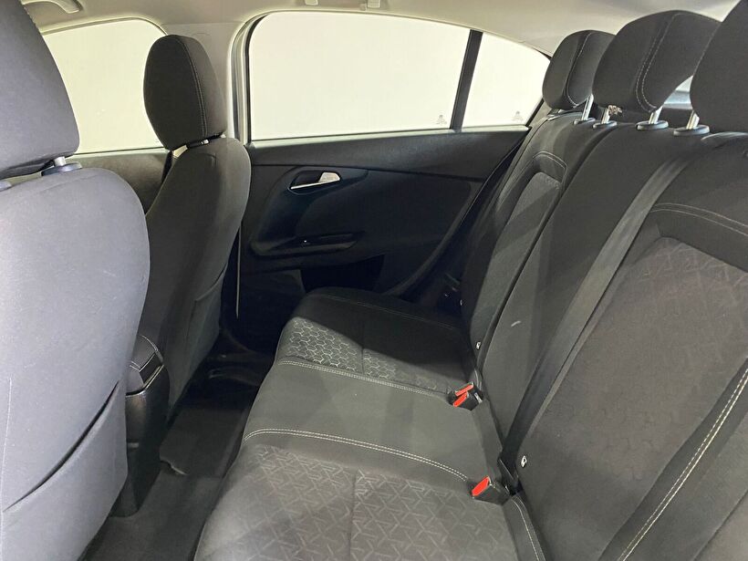 2023 Benzin Manuel Fiat Egea Cross Beyaz Gürel Tasarım Aksesuar Otomotiv San. Tic. Ltd. Şti.