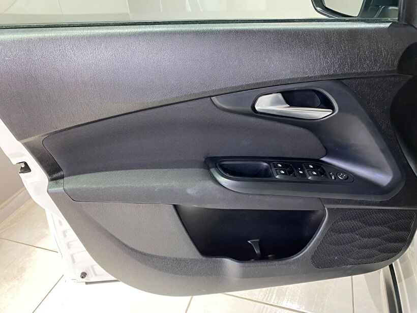 2023 Benzin Manuel Fiat Egea Cross Beyaz Gürel Tasarım Aksesuar Otomotiv San. Tic. Ltd. Şti.