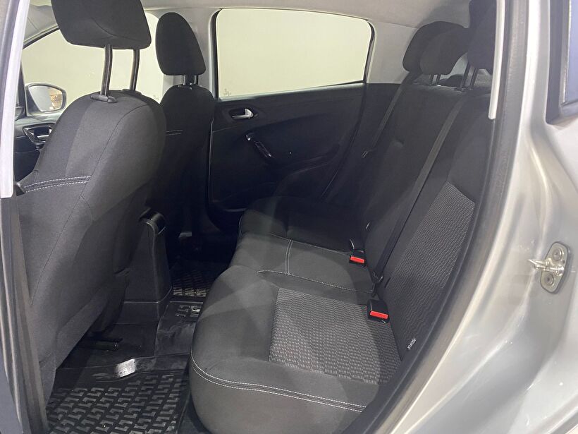 2017 Benzin Manuel Peugeot 208 Gümüş Gri Gürel Tasarım Aksesuar Otomotiv San. Tic. Ltd. Şti.