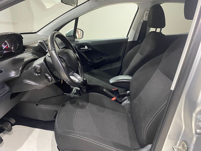 2017 Benzin Manuel Peugeot 208 Gümüş Gri Gürel Tasarım Aksesuar Otomotiv San. Tic. Ltd. Şti.