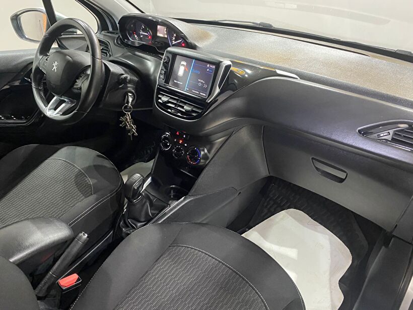 2017 Benzin Manuel Peugeot 208 Gümüş Gri Gürel Tasarım Aksesuar Otomotiv San. Tic. Ltd. Şti.