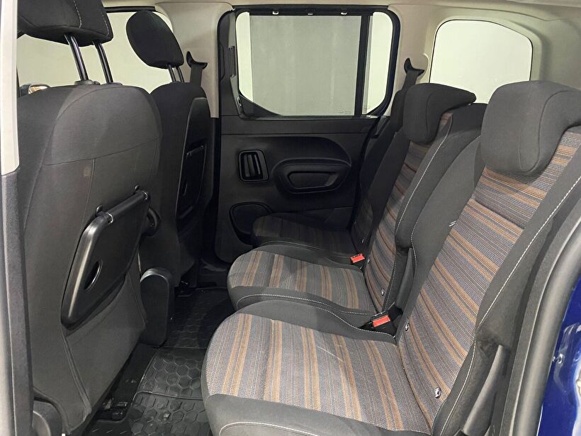 2022 Dizel Otomatik Opel Combo Lacivert Gürel Tasarım Aksesuar Otomotiv San. Tic. Ltd. Şti.