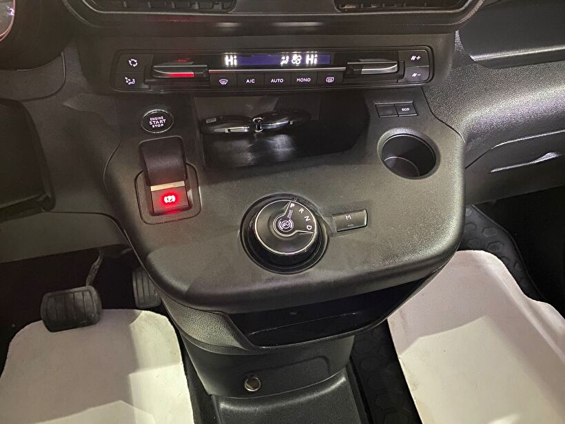 2022 Dizel Otomatik Opel Combo Lacivert Gürel Tasarım Aksesuar Otomotiv San. Tic. Ltd. Şti.