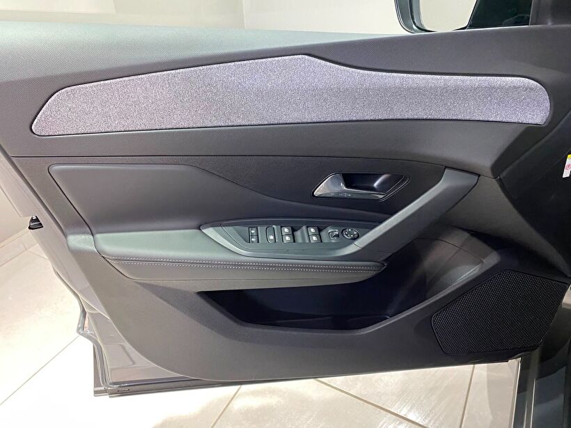 2025 Benzin Otomatik Peugeot 408 Gri Gürel Tasarım Aksesuar Otomotiv San. Tic. Ltd. Şti.