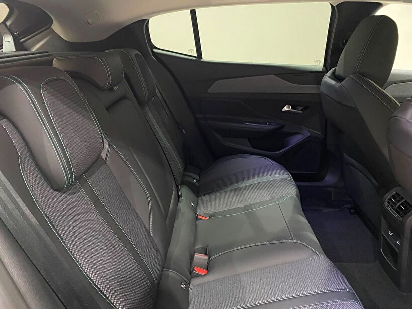 2025 Benzin Otomatik Peugeot 408 Gri Gürel Tasarım Aksesuar Otomotiv San. Tic. Ltd. Şti.