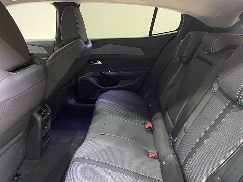 2025 Benzin Otomatik Peugeot 408 Gri Gürel Tasarım Aksesuar Otomotiv San. Tic. Ltd. Şti.