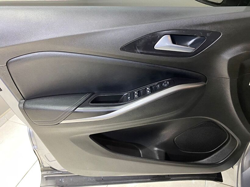 2024 Benzin Otomatik Opel Grandland Gri Gürel Tasarım Aksesuar Otomotiv San. Tic. Ltd. Şti.