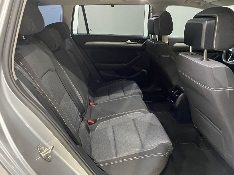 2023 Benzin Otomatik Volkswagen Passat Gri Gürel Tasarım Aksesuar Otomotiv San. Tic. Ltd. Şti.